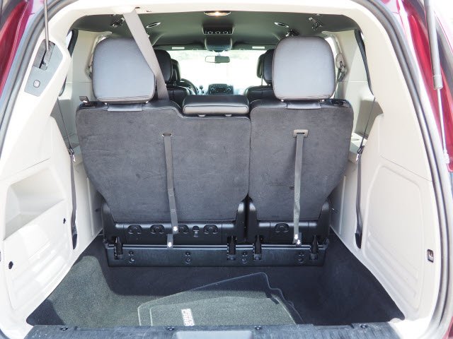 2017 Dodge Grand Caravan SXT:S2902