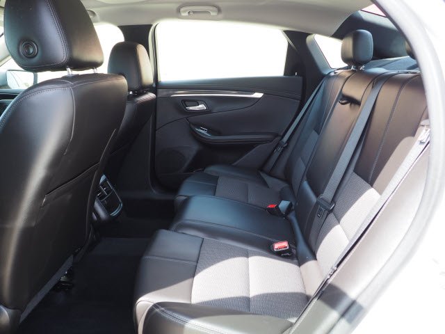 2017 Chevrolet Impala LT:W9726