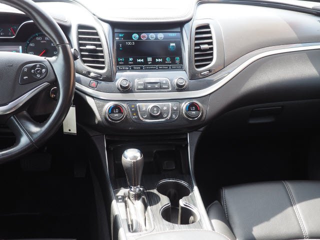 2017 Chevrolet Impala LT:W9726