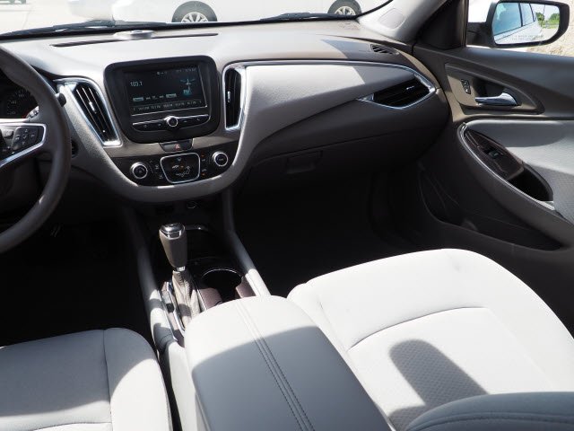 2018 Chevrolet Malibu LT:E0062