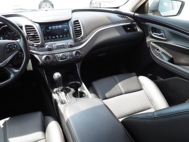 2017 Chevrolet Impala LT:W9726