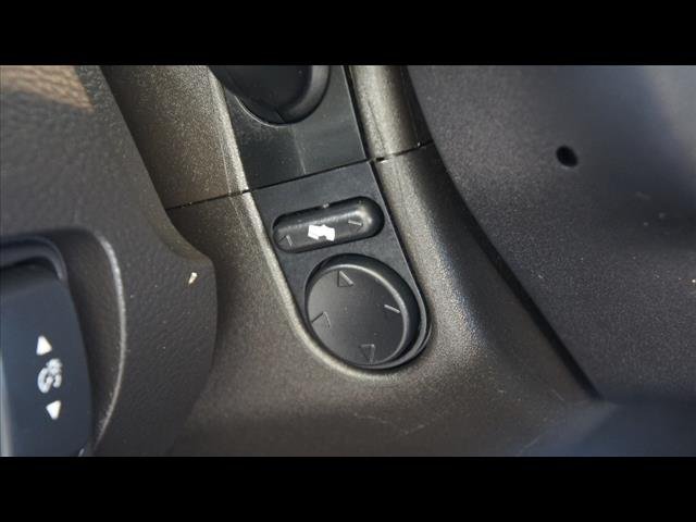 2017 Ford Taurus Limited:S2825