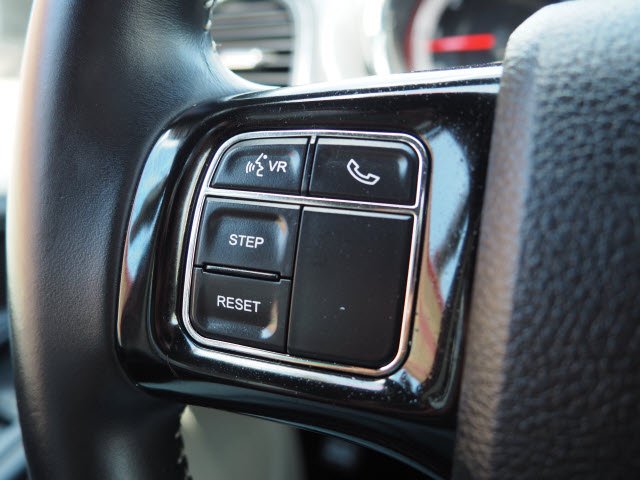 2017 Dodge Grand Caravan SXT:S2902