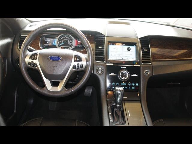 2017 Ford Taurus Limited:S2825