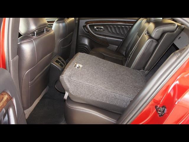 2017 Ford Taurus Limited:S2825