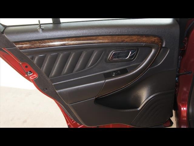 2017 Ford Taurus Limited:S2825