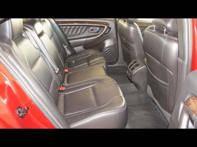 2017 Ford Taurus Limited:S2825