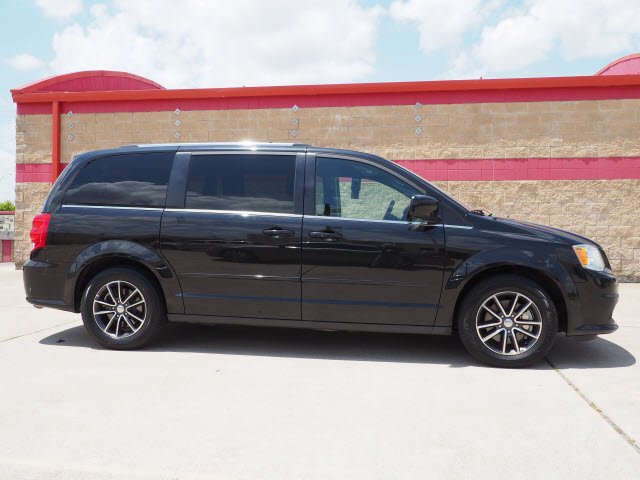 2017 Dodge Grand Caravan SXT:S2901