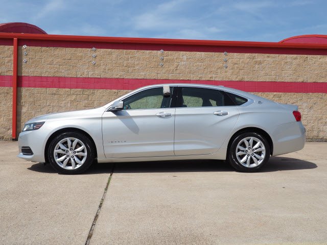 2017 Chevrolet Impala LT:W9726