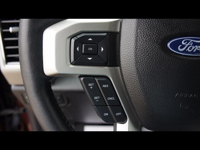 2017 Ford F-150 Lariat:S2658