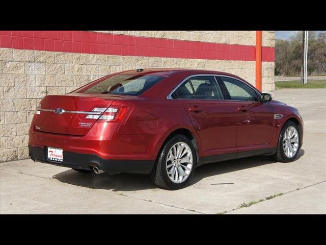 2017 Ford Taurus Limited:S2825