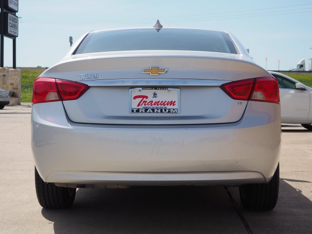 2017 Chevrolet Impala LT:W9726
