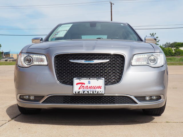 2017 Chrysler 300 C:S2863